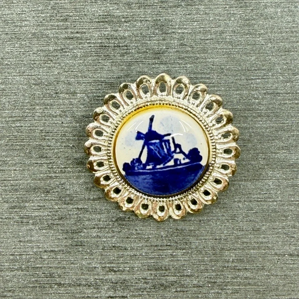 Blue White Delft Style Windmill Cabochon Silver Tone Brooch Pin Dutch Art Gift